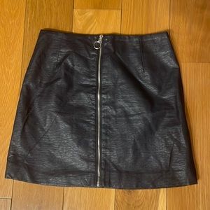 Faux leather mini skirt sz 6